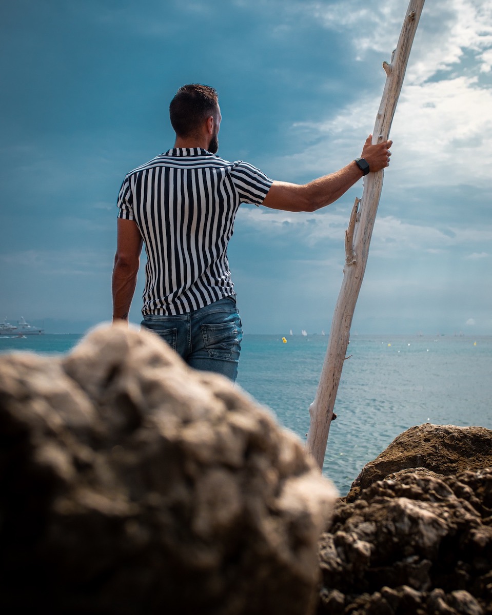 Le coach sportif brise la solitude de l'exercice